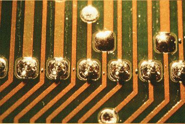 Solda Balling em solda por refluxo de PCB