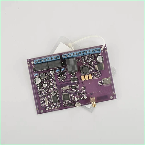 Prototipo PCB controller intelligente