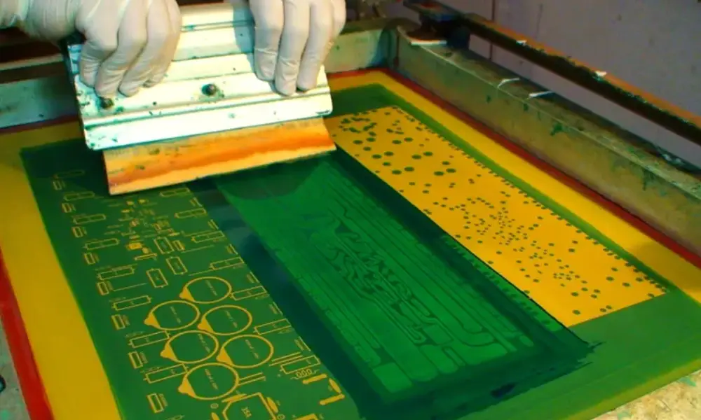 Ручная трафаретная печать печатных плат